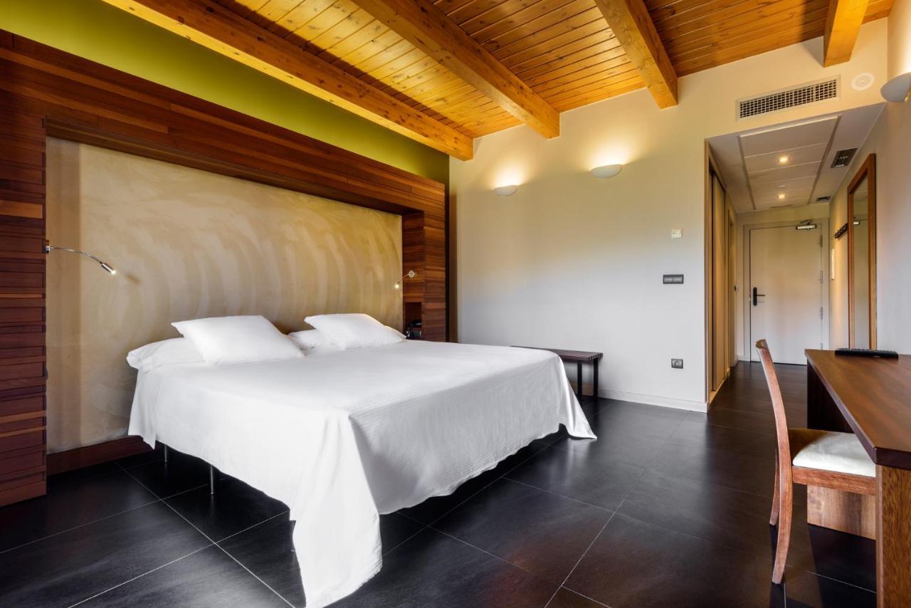 Hotel Spa Aguas De Los Mallos Murillo de Gállego Kültér fotó